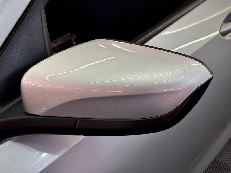 Chevrolet Onix Prata