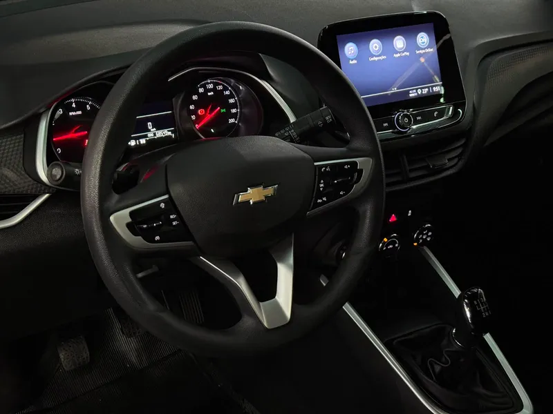 Chevrolet Onix Prata