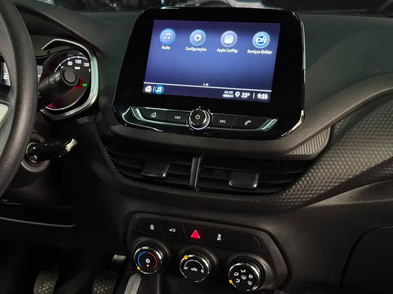 Chevrolet Onix Prata