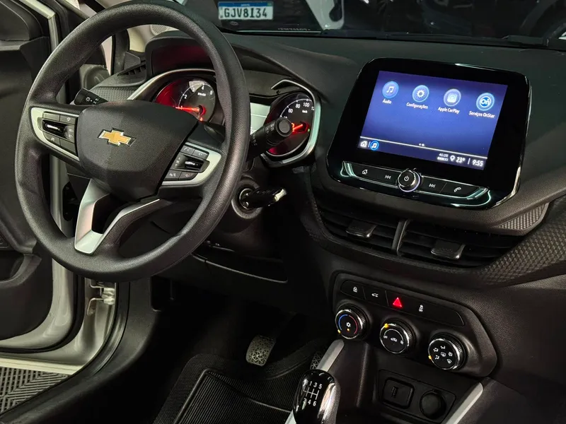 Chevrolet Onix Prata