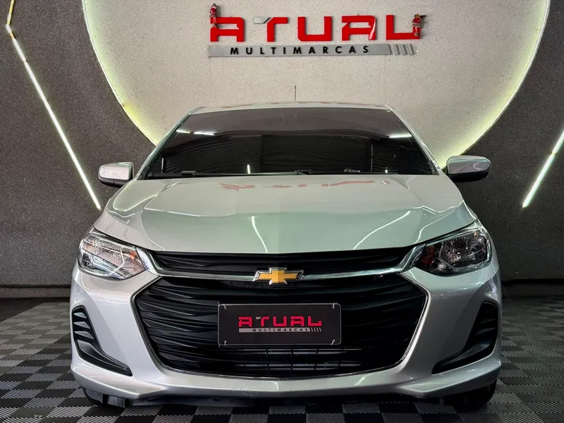 Chevrolet Onix Prata