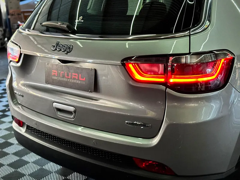 Jeep Compass Prata