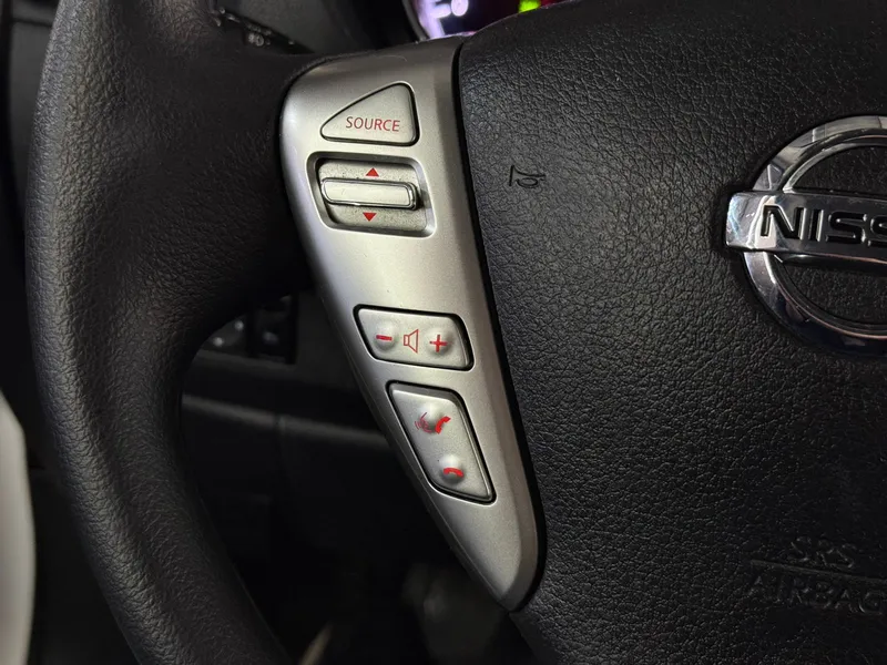 Nissan Versa Branco