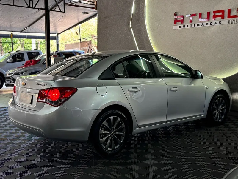 Chevrolet Cruze Prata