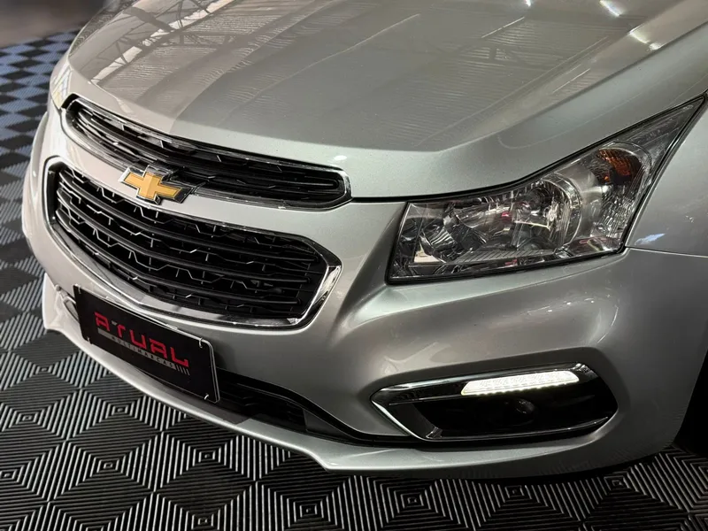 Chevrolet Cruze Prata