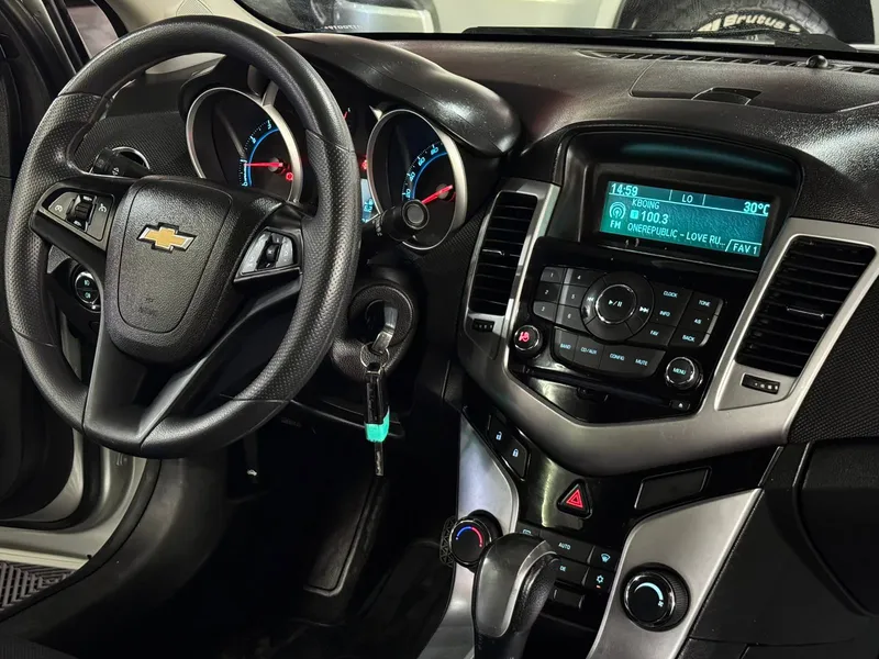 Chevrolet Cruze Prata