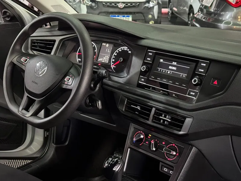 Volkswagen Polo Prata