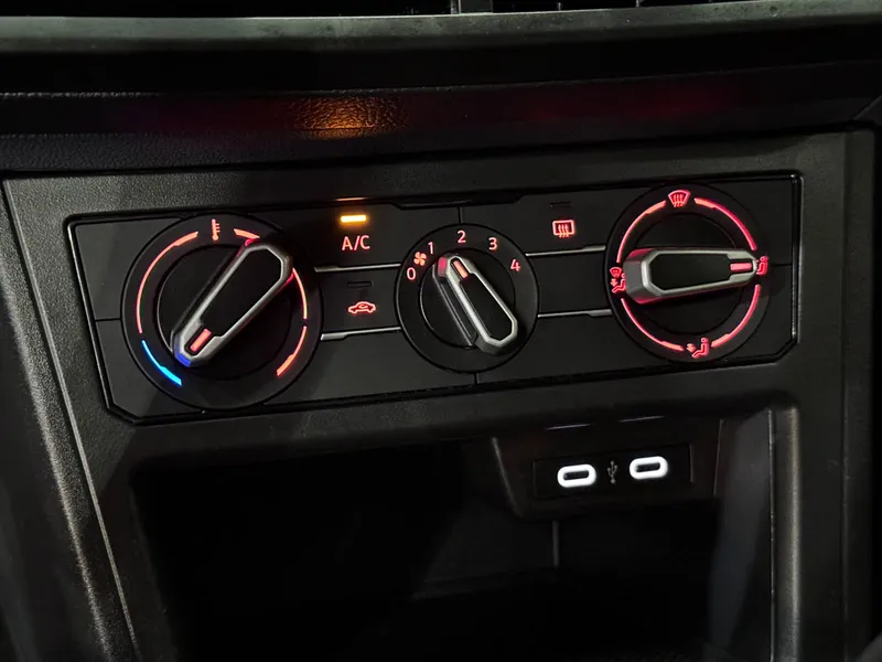 Volkswagen Polo Prata