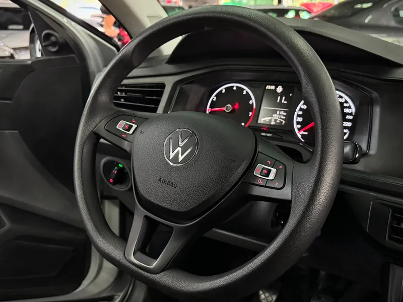 Volkswagen Polo Prata