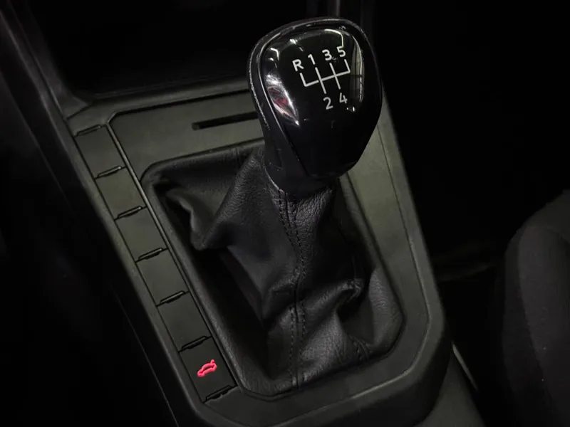 Volkswagen Polo Prata