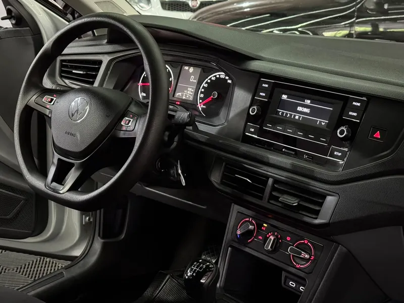 Volkswagen Polo Prata