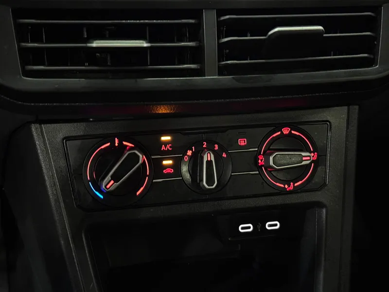 Volkswagen Polo Prata