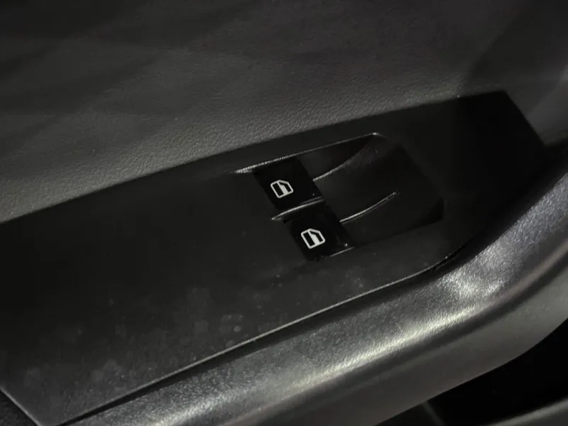 Volkswagen Polo Prata