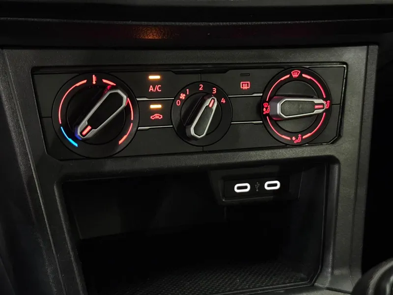 Volkswagen Polo Prata