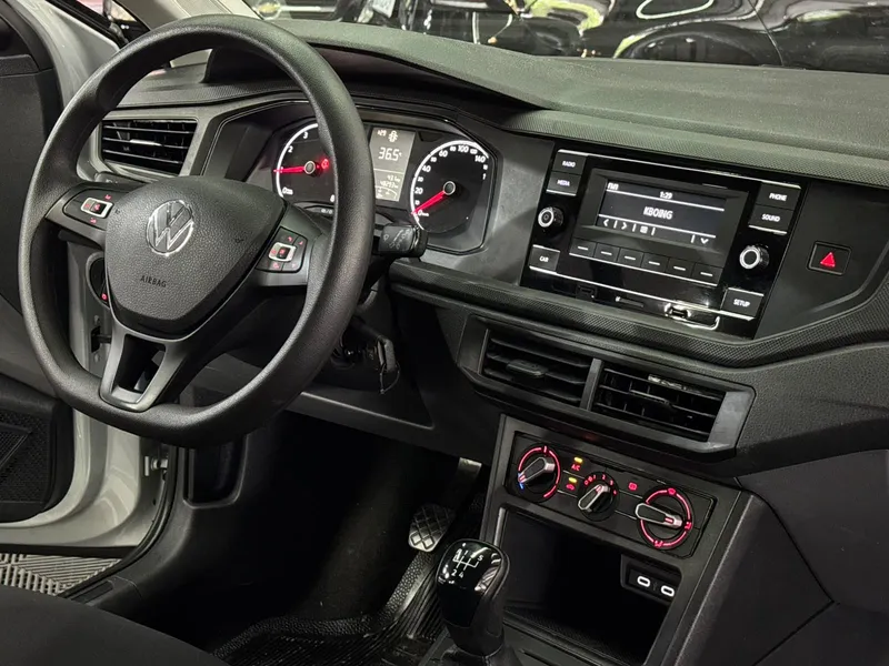 Volkswagen Polo Prata