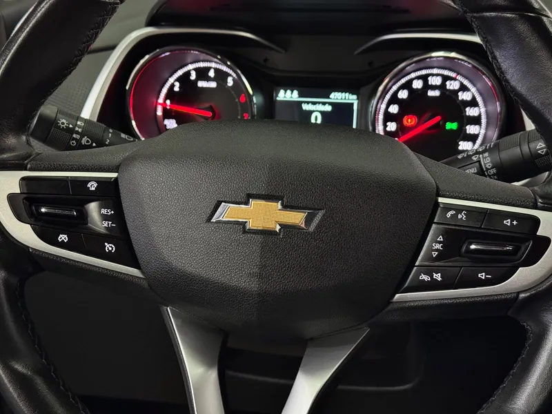 Chevrolet Tracker Cinza