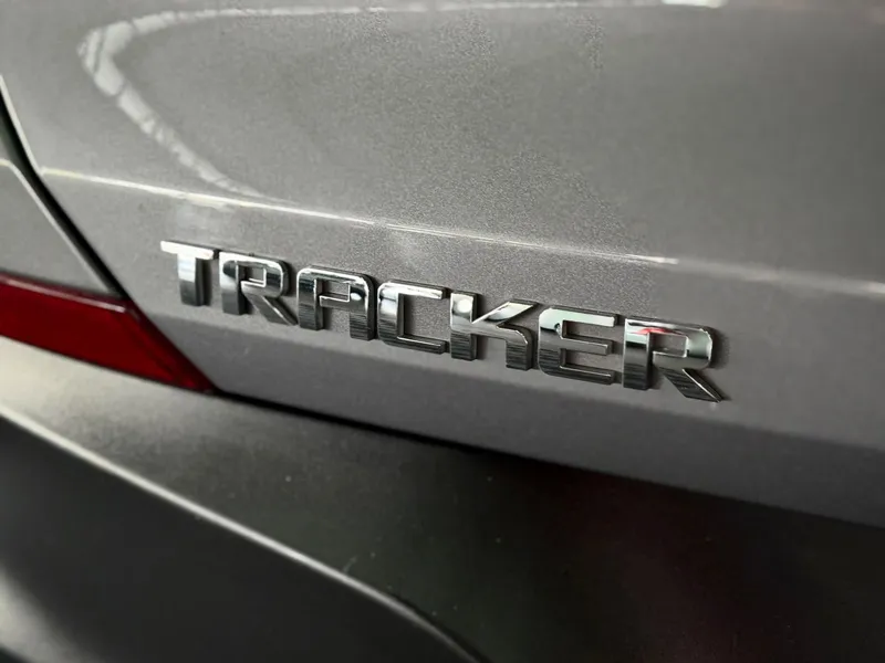 Chevrolet Tracker Cinza