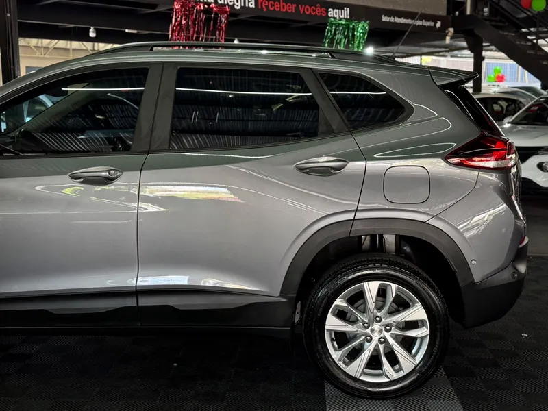 Chevrolet Tracker Cinza