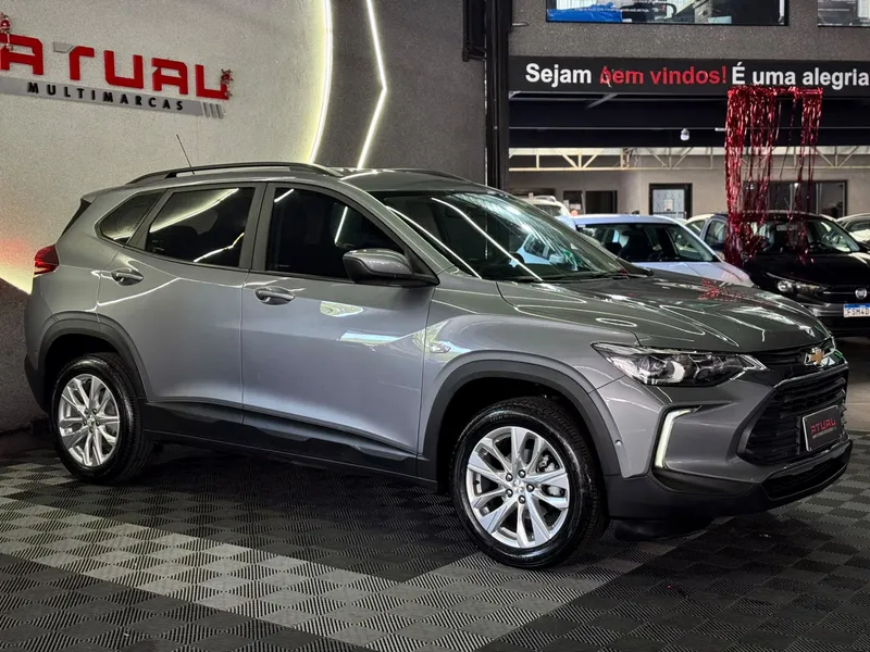 Chevrolet Tracker Cinza