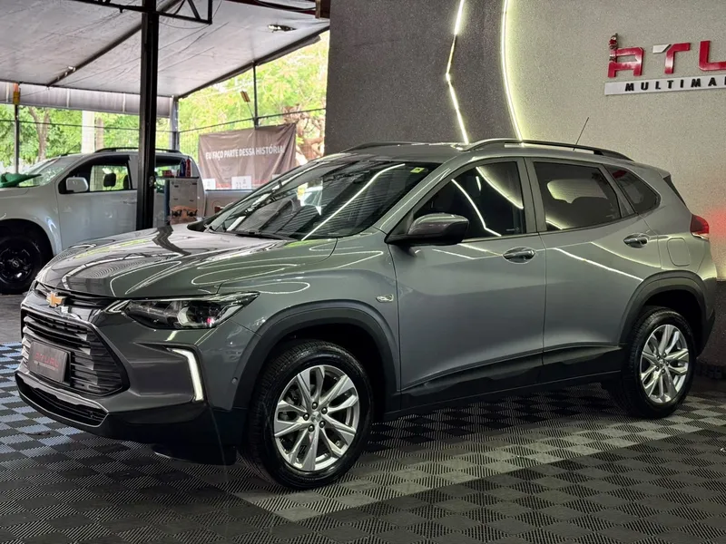 Chevrolet Tracker Cinza