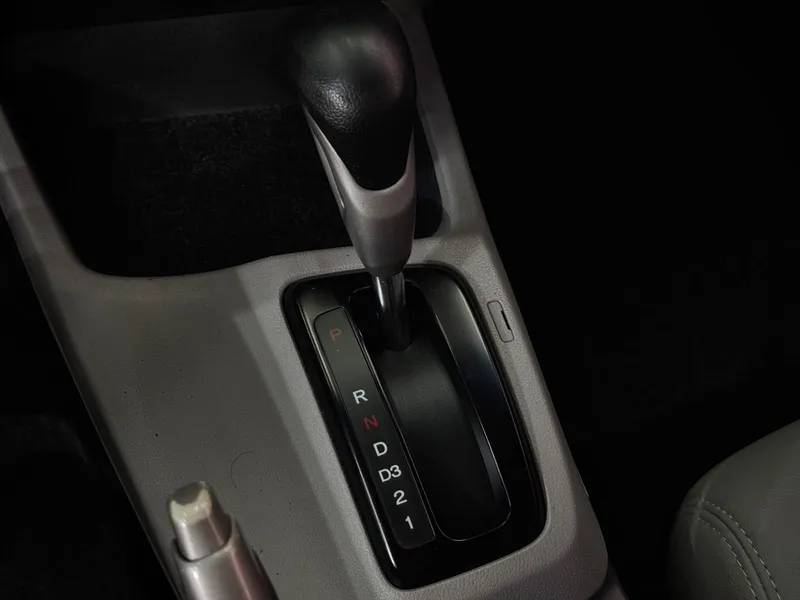 Honda Civic Cinza