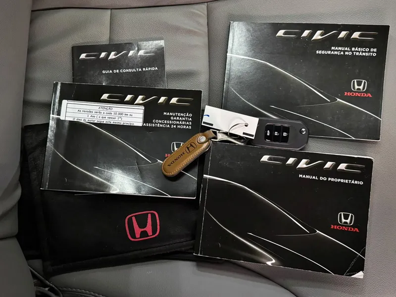 Honda Civic Cinza