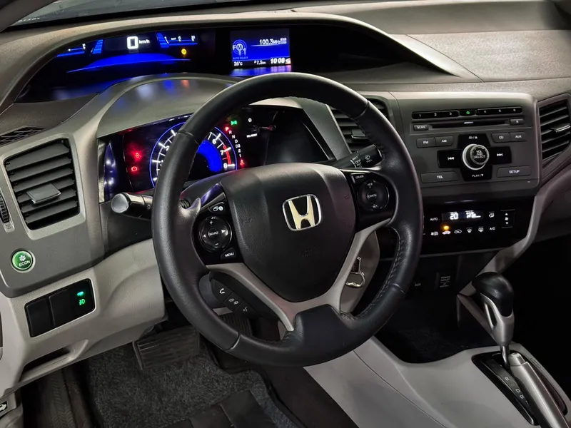 Honda Civic Cinza
