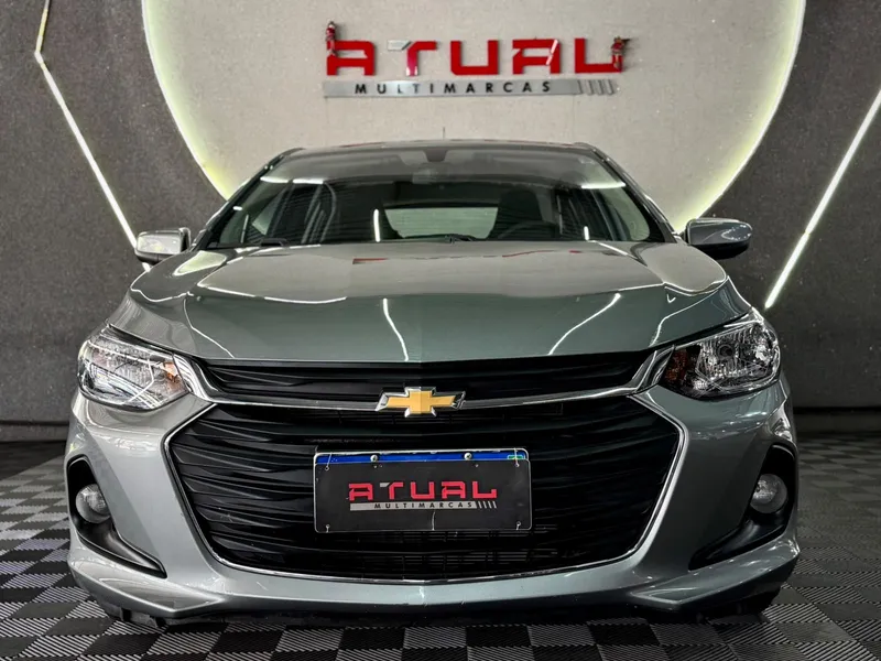 Chevrolet Onix Prata