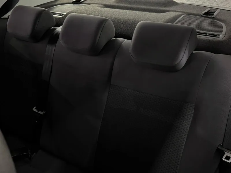 Volkswagen Voyage Cinza
