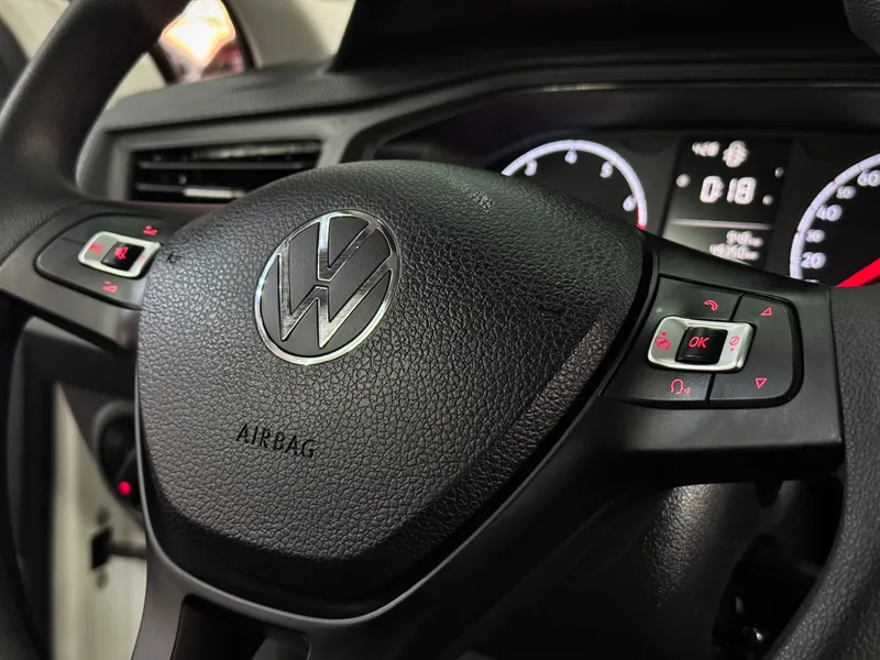 Volkswagen Polo Branco