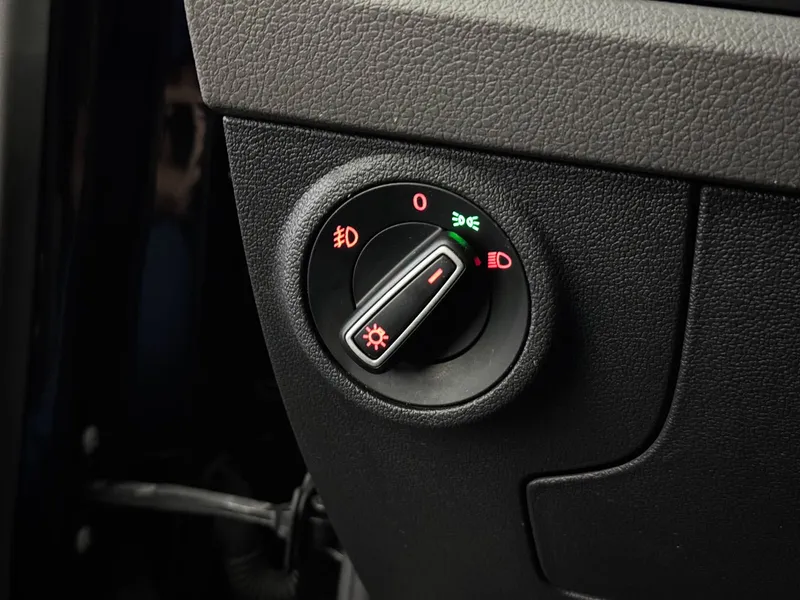 Volkswagen Polo Preto