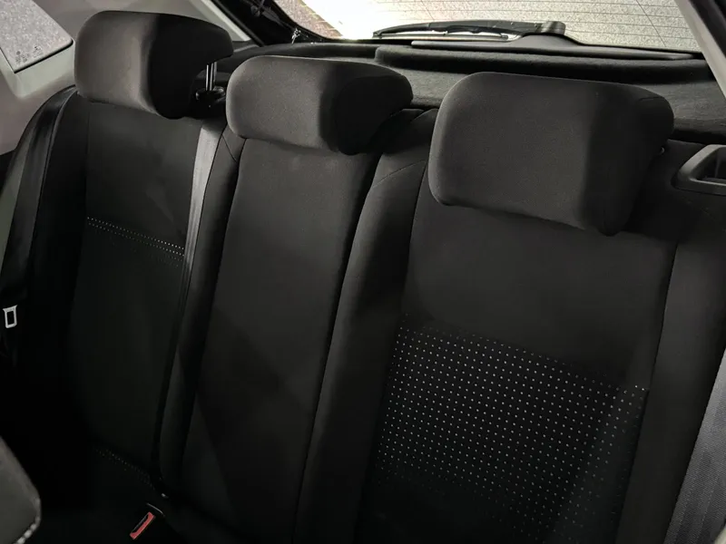 Volkswagen Polo Preto