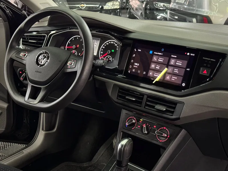 Volkswagen Polo Preto