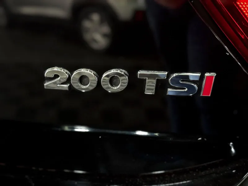 Volkswagen Polo Preto