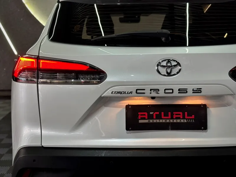 Toyota Corolla Cross Branco