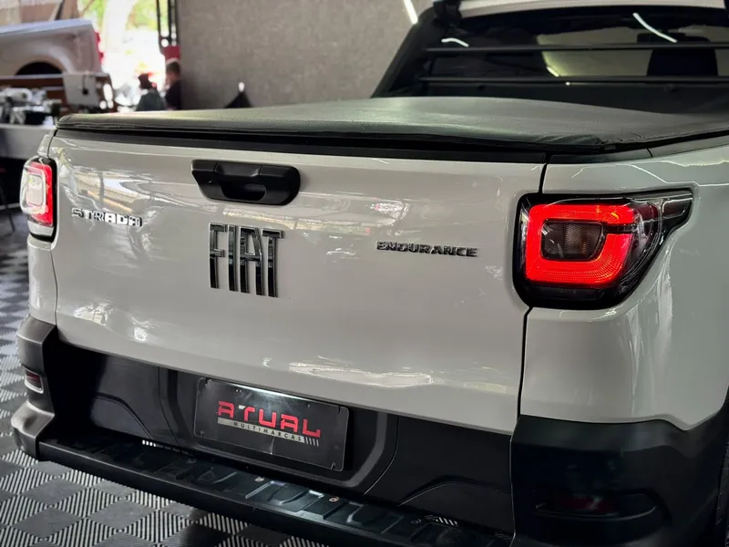 Fiat Strada Branco