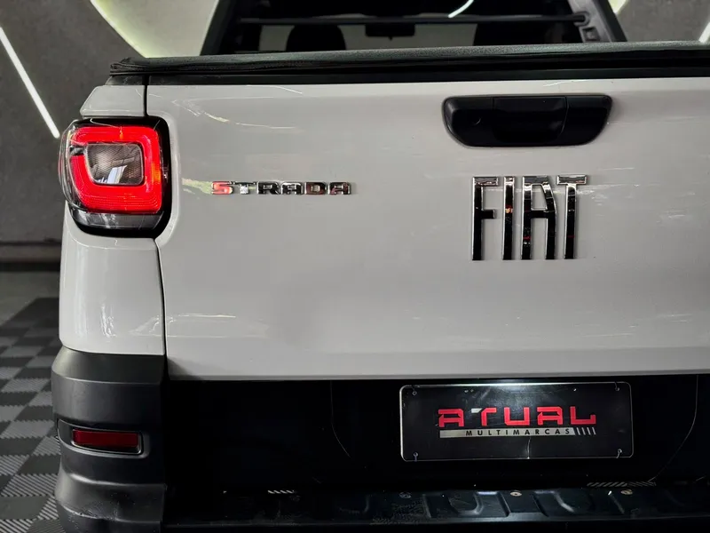 Fiat Strada Branco