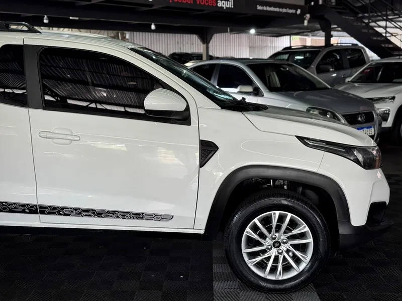 Fiat Strada Branco