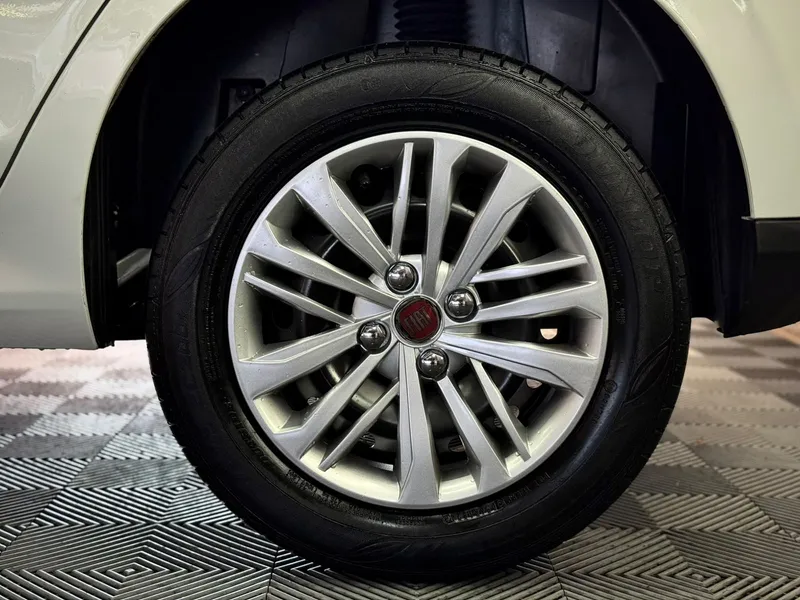 Fiat Argo Branco