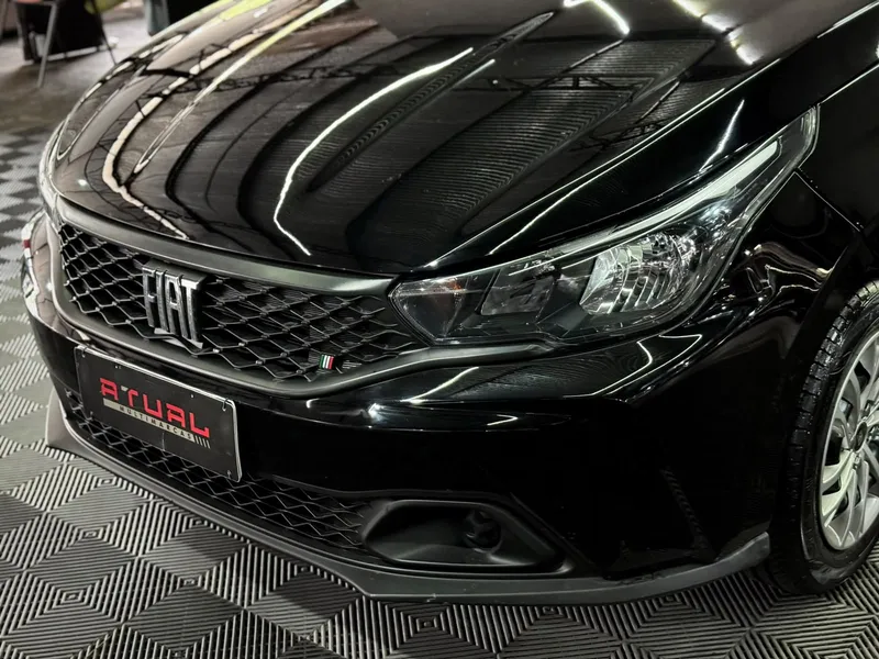 Fiat Argo Preto