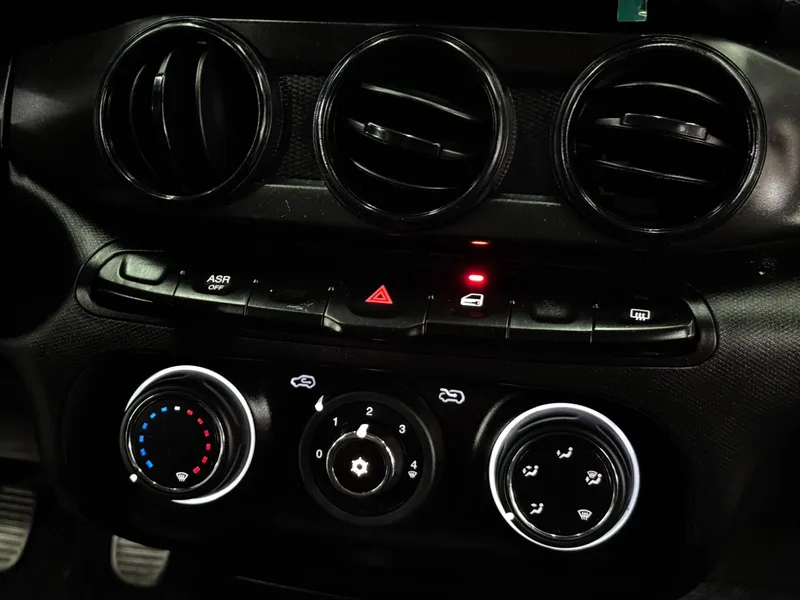 Fiat Argo Preto