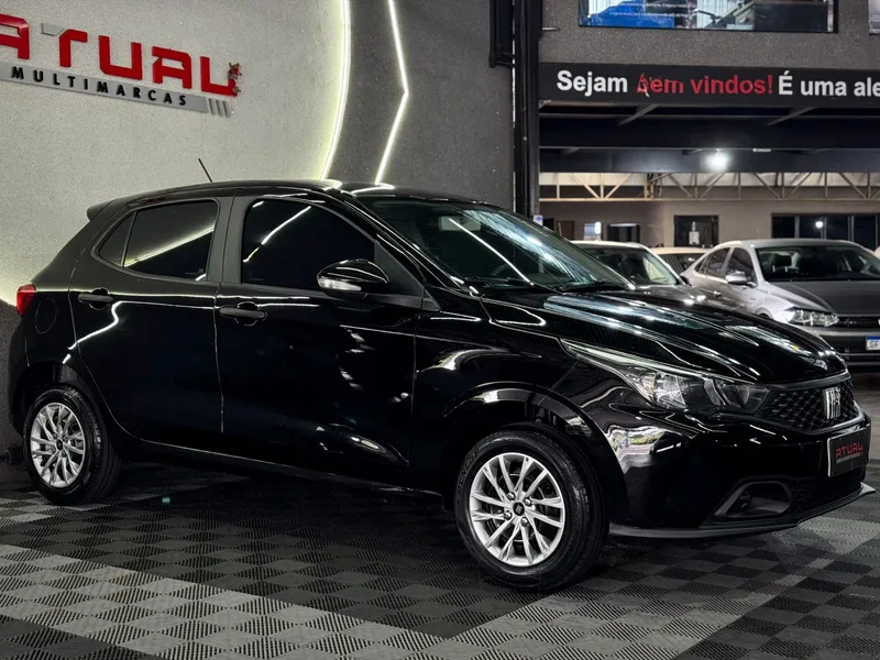 Fiat Argo Preto