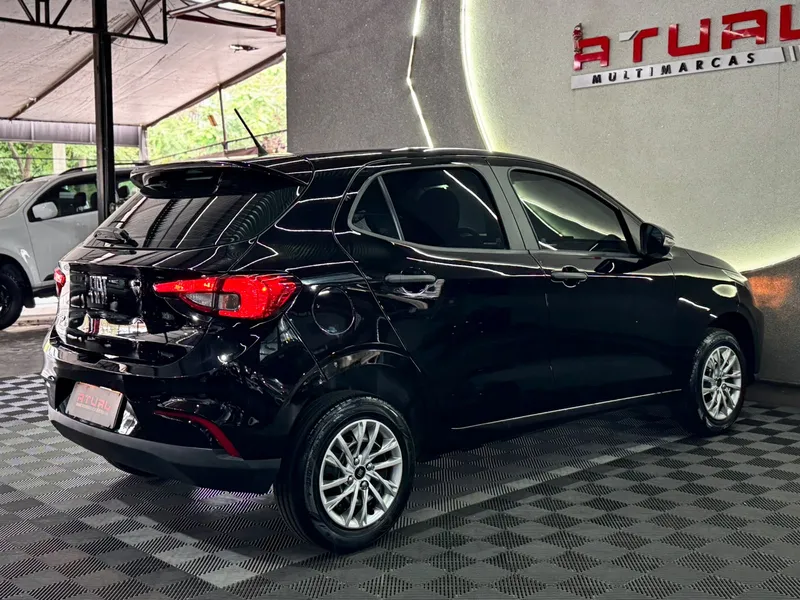 Fiat Argo Preto