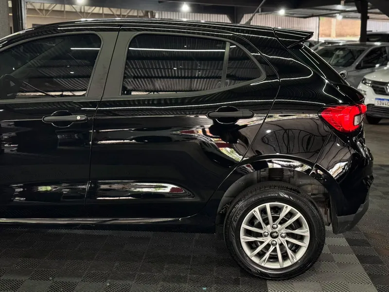 Fiat Argo Preto