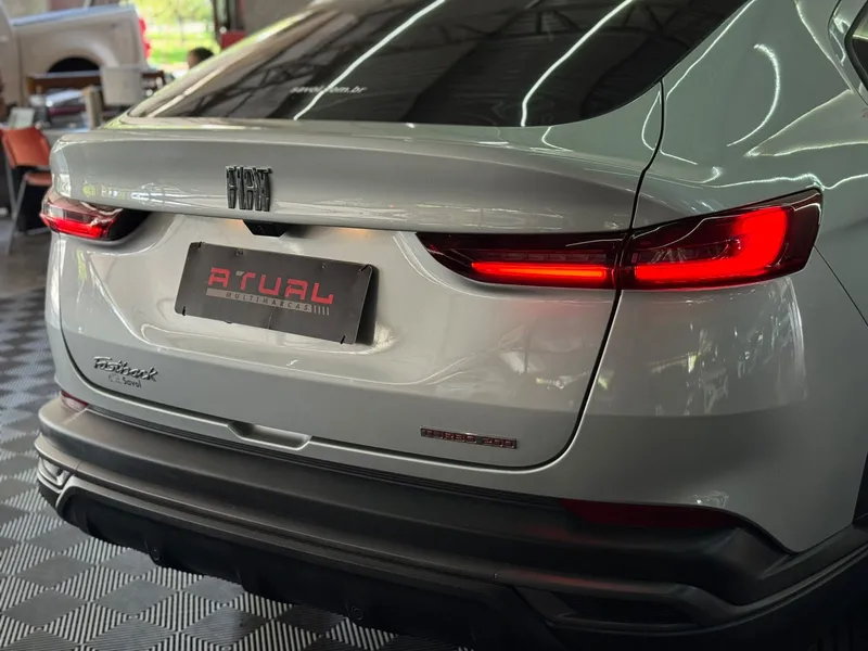 Fiat FASTBACK Prata
