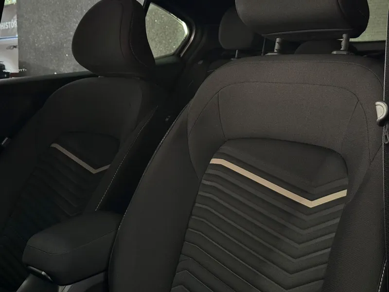 Fiat FASTBACK Prata