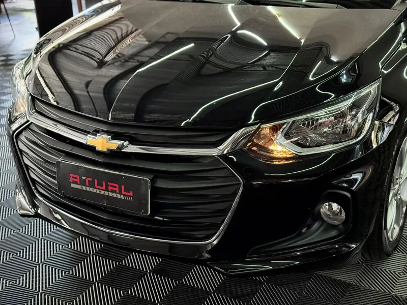 Chevrolet Onix Sedan Preto