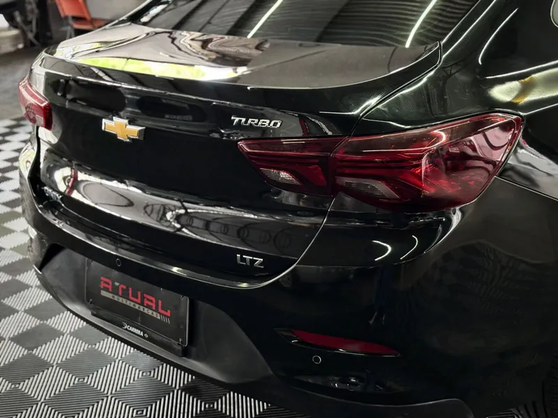 Chevrolet Onix Sedan Preto