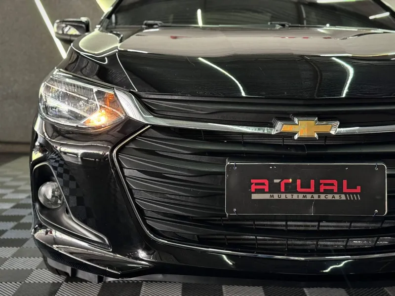 Chevrolet Onix Sedan Preto