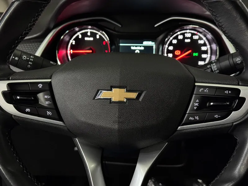 Chevrolet Onix Sedan Preto